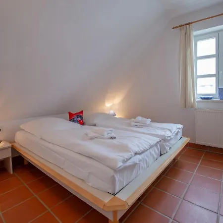 Rugana - Komfort Mit 1 Schlafzimmer D49 *